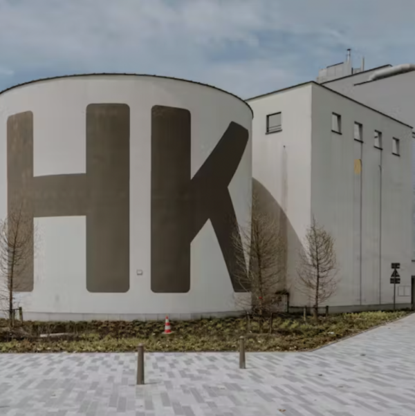 Suspende gobierno de Bélgica plan de cerrar el museo M HKA de Amberes