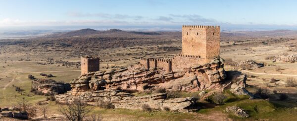 Castillo de Zafra en España: testigo del nacimiento de un rey