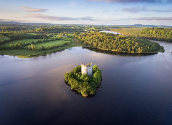 Castillo de Cloughoughter: la fortaleza de piedra ancestral en Irlanda